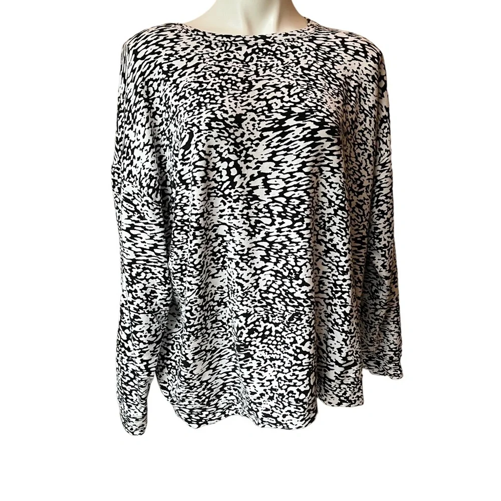 ATHLETA Balance Printed Pullover Ocelot Spot White, Sz XL - Picture 7 of 11